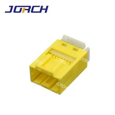 موصل سيارات ذو 12 سنًا مصنوع في الصين الجزء MG 641394-3